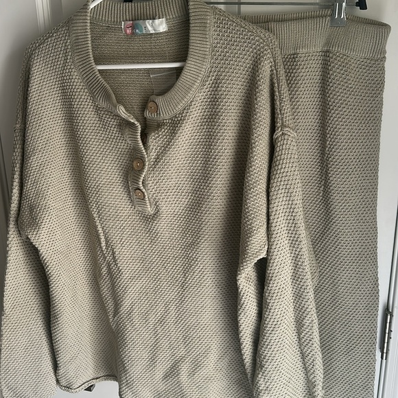 NWOT Free People Hailee Sweater Set Khaki - Picture 3 of 10